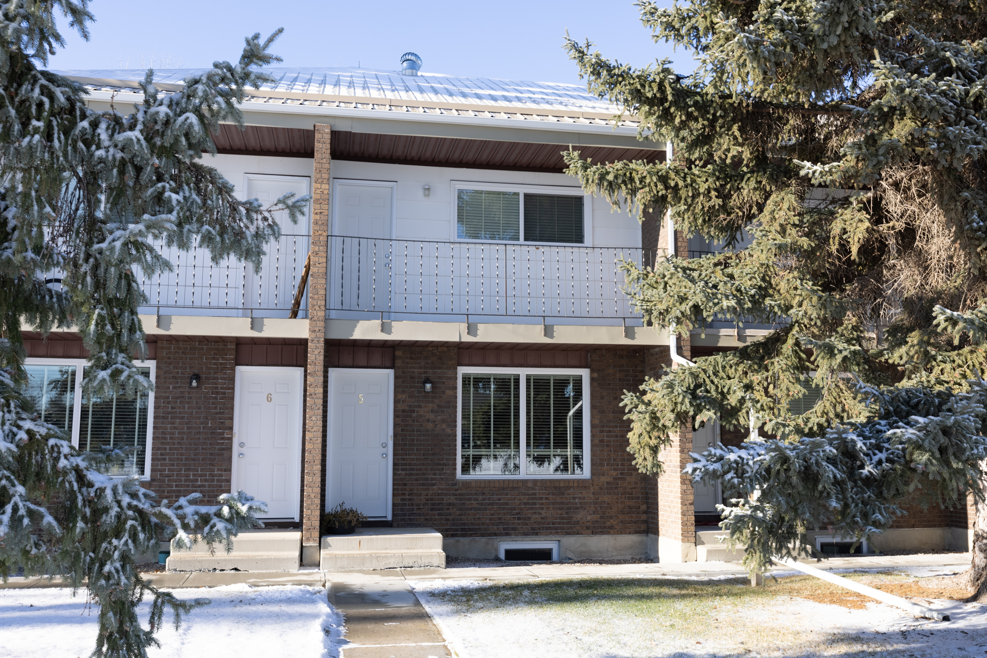 Coaldale 6 Plex- 2122 15 St_26A7176