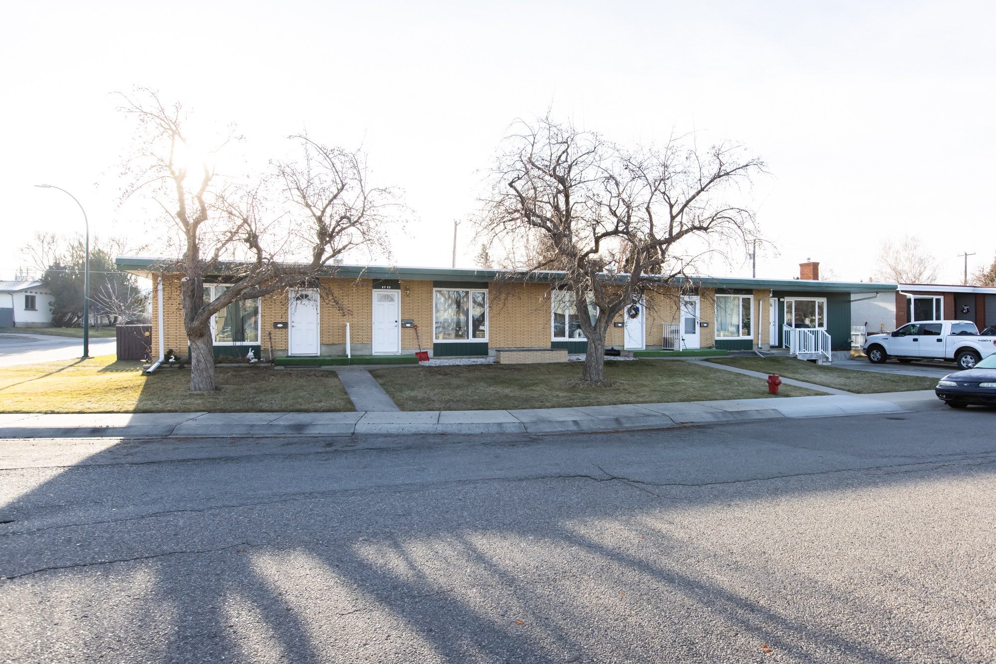5 Unit Complex South Lethbridge