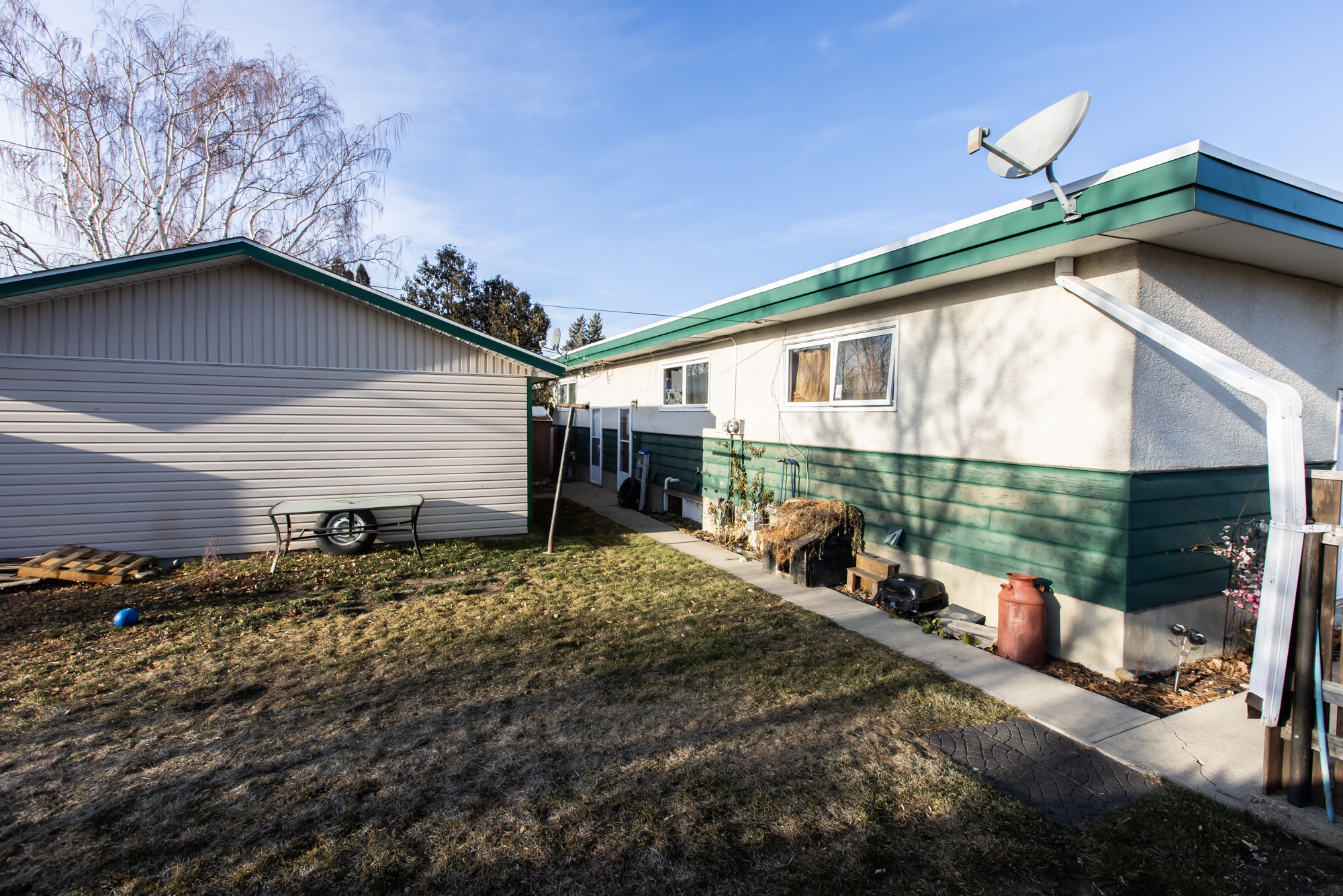 Leth 5 Plex- 2718 20 Ave_26A7401