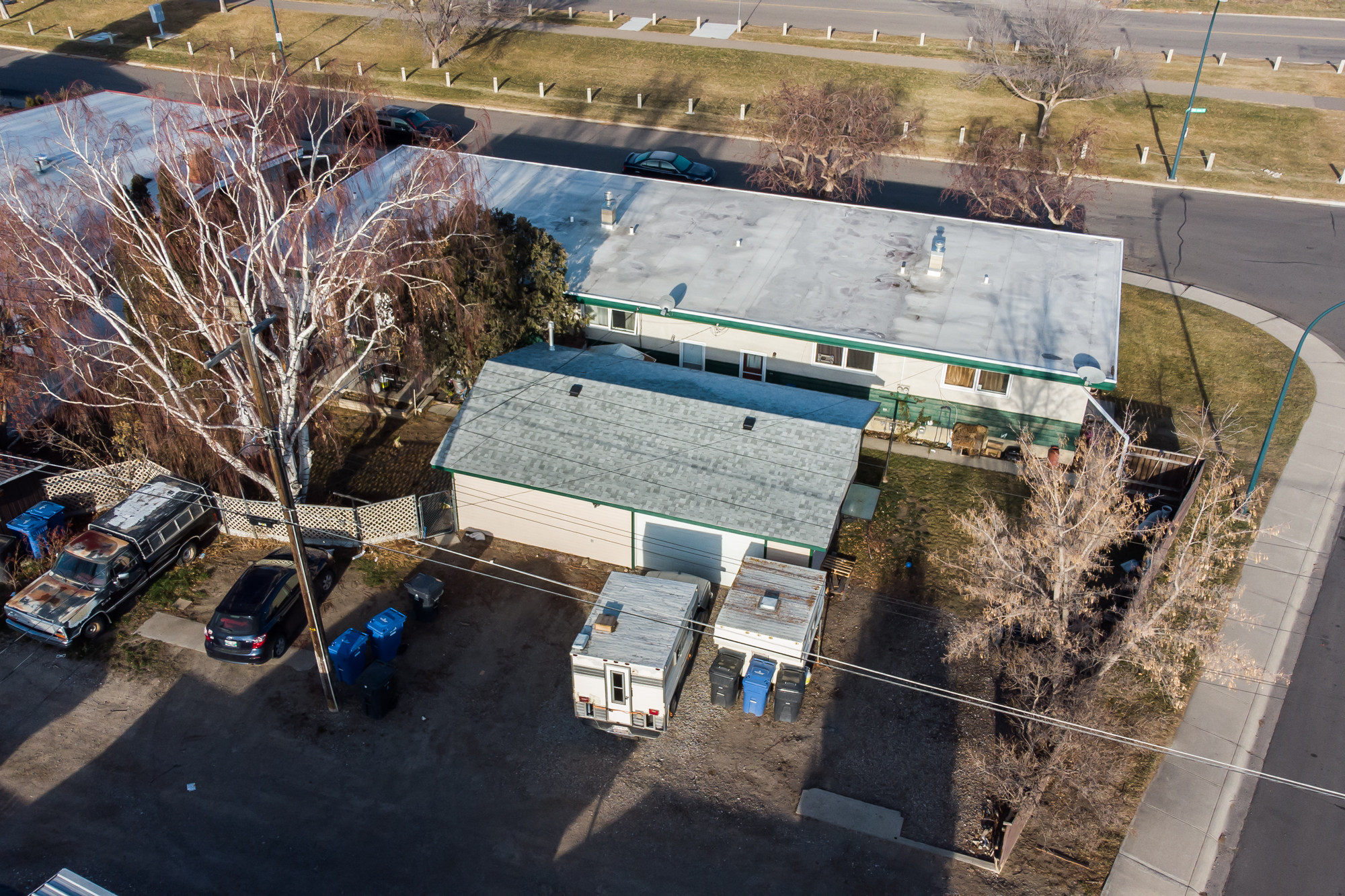 Leth 5 Plex- 2718 20 Ave DJI_0010