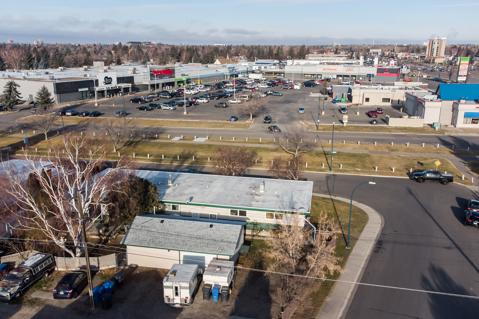 Leth 5 Plex- 2718 20 Ave DJI_0011