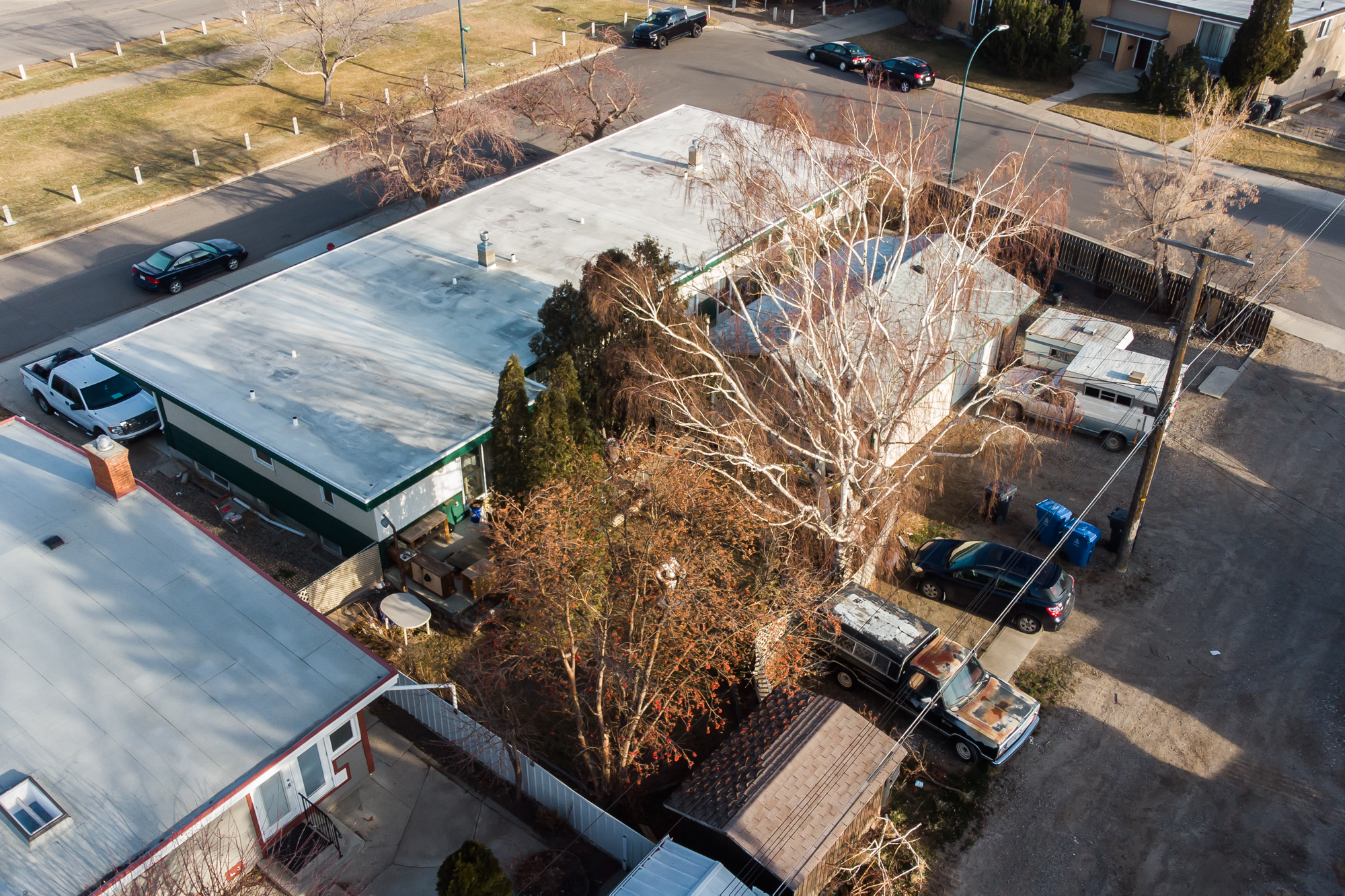 Leth 5 Plex- 2718 20 Ave DJI_0013