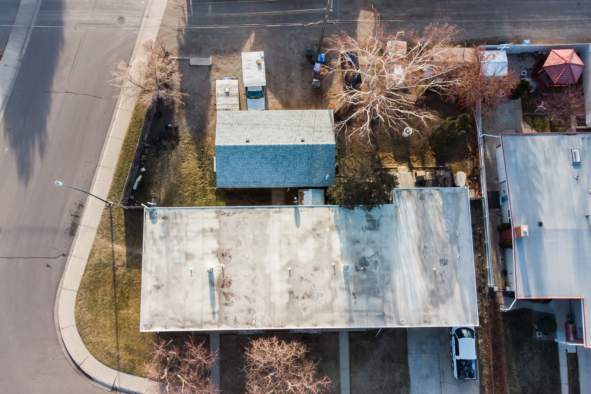 Leth 5 Plex- 2718 20 Ave DJI_0015