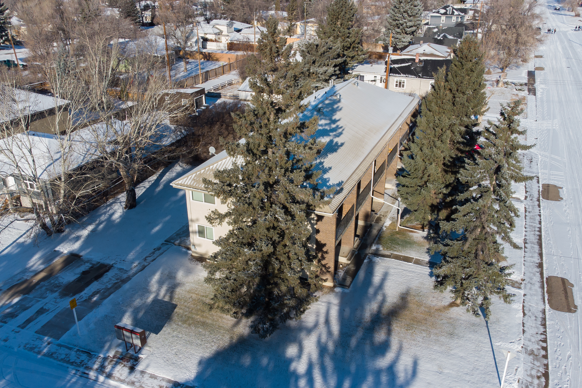 Coaldale 6 Plex- 2122 15 St DJI_0061