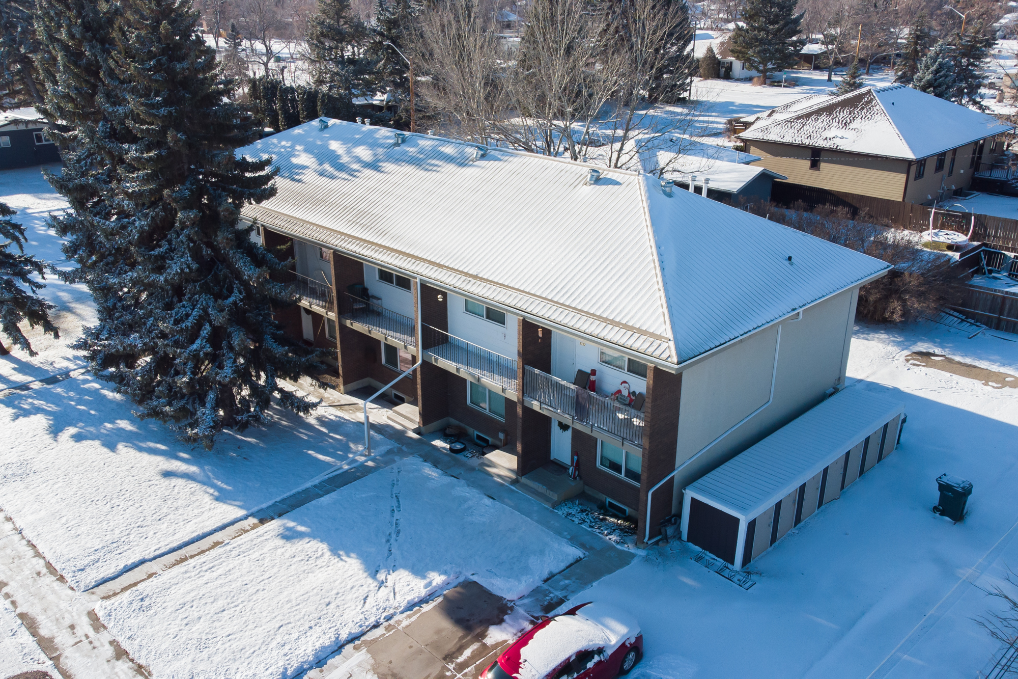 Coaldale 6 Plex- 2122 15 St DJI_0067